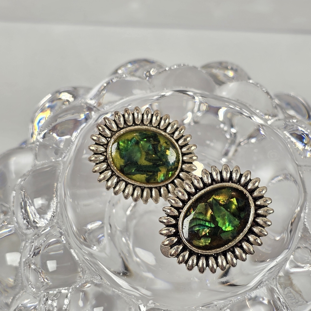 Vintage-Inspired Green Gemstone Earrings